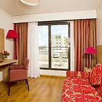 Hotel apartamentowy Residhome Paris-evry Courcouronnes