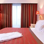 Aparthotel Residhome Paris-evry Courcouronnes