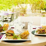 Residhome Paris-evry 4*