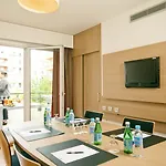 Aparthotel Residhome Paris-evry Courcouronnes