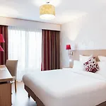 Hotel apartamentowy Residhome Paris-evry