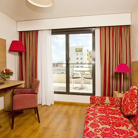 Ξενοδοχείο με διαμερίσματα Residhome Paris-evry Courcouronnes