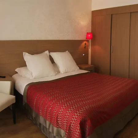 Ξενοδοχείο με διαμερίσματα Residhome Paris-evry