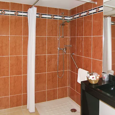 Residhome Paris-evry Ξενοδοχείο με διαμερίσματα 4*