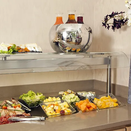 레지드홈 파리-에브리 아파트호텔 Courcouronnes