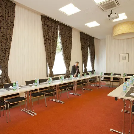 Residhome Paris-evry Lejlighedshotel Courcouronnes