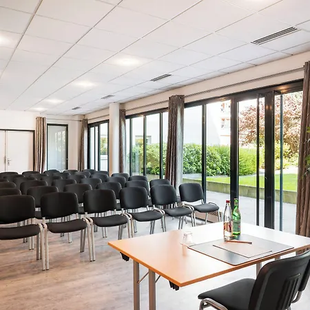 Residhome Paris-evry 4*