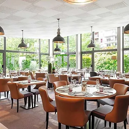 Residhome Paris-evry Apart-hotel 4*