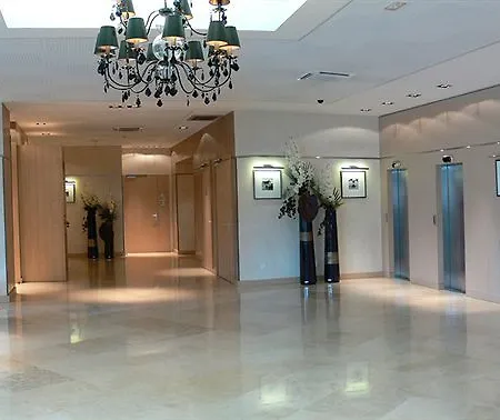 ريزيدهوم باريس-إيفري شقة فندقية Courcouronnes